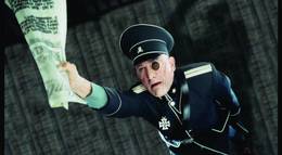 Кадр из фильма "Приключения Рокки и Буллвинкля" - 1