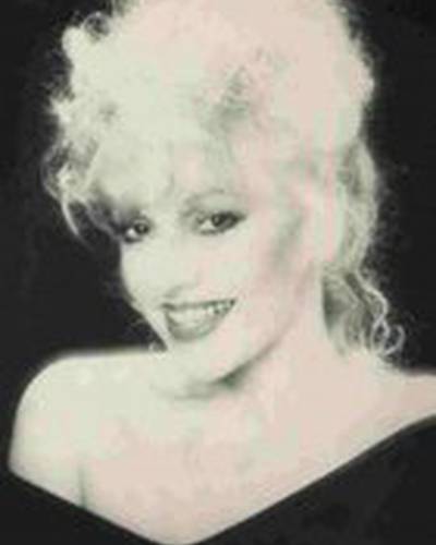 Стефани Лоуренс фото