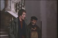 Кадр Человек на коленях