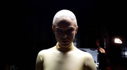 Кадр из фильма "Машина" - 1