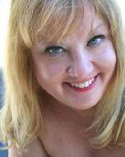 Джули Мэбри фото