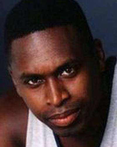 Деррик Симмонс фото