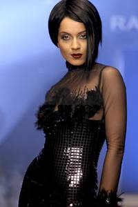 Кадр В плену у моды