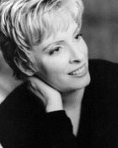 Карен Холл фото