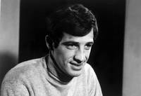 Кадр Женщина есть женщина