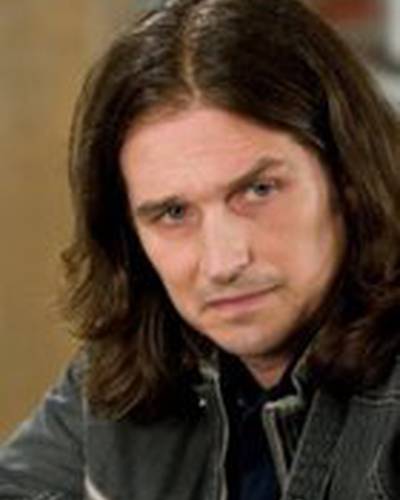 Jonathan Goad фото