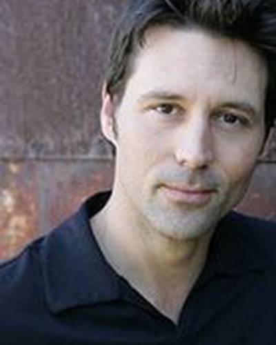 Тимоти Вэйл фото