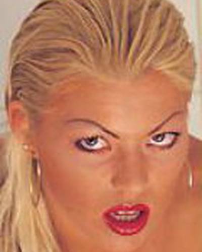 Моника Канчелльери фото