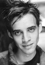 Кейр Миллс фото