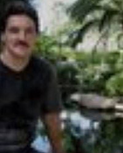 Роберт Гарригас фото