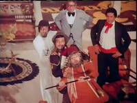 Кадр Амар,  Акбар, Антони