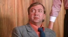 Кадр из фильма "По улицам комод водили..." - 1