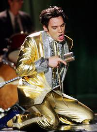 Кадр Элвис. Ранние Годы