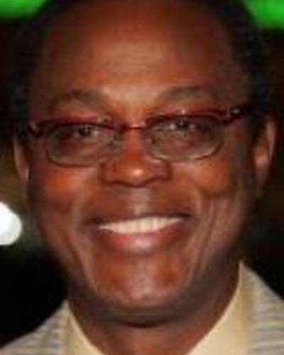 Бейзил Уоллес фото