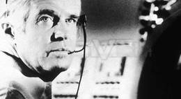 Кадр из фильма "Опасность в воздухе" - 1