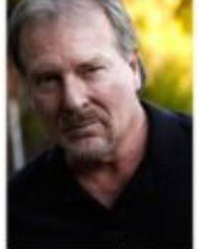 Мики Свенсон фото