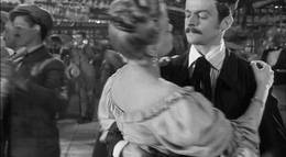 Кадр из фильма "Золотая каска" - 1