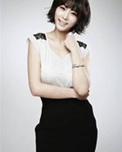 Кан Йе Вон фото