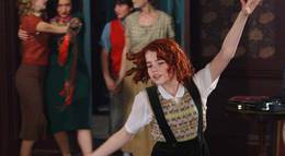 Кадр из фильма "Балетные туфельки" - 2