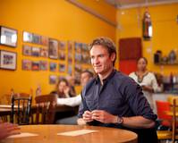 Кадр Всё, кроме любви