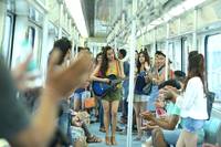 Кадр Подруга наполовину