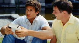 Кадр из фильма "Переизбыток любви" - 1