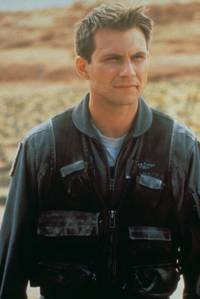 Кадр Сломанная стрела