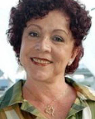 Анжела Леал фото