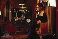 Кадр Шесть степеней отчуждения