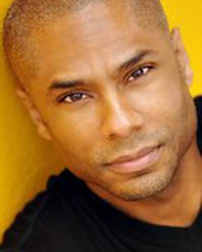 Реджинальд Джеймс фото