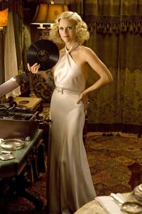 Кадр Воды слонам!