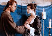 Кадр И свет во тьме светит