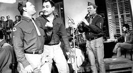 Кадр из фильма "Если бы тысяча кларнетов" - 1