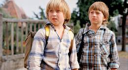 Кадр из фильма "Летающий Честмир" - 1