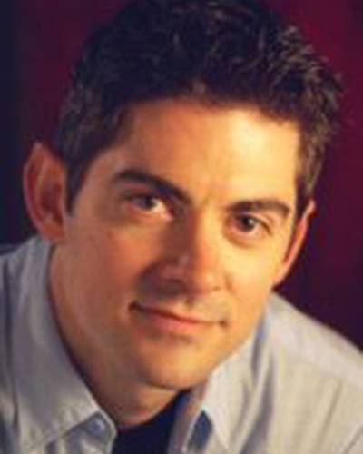 Ивэн МакНамара фото