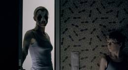 Кадр из фильма "Я вижу, я вижу" - 2