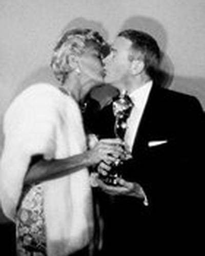 Ред Баттонс фото