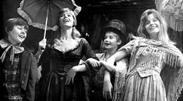 Кадр из фильма "Оливер!" - 2