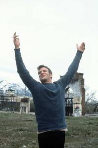 Кадр Самоубийца