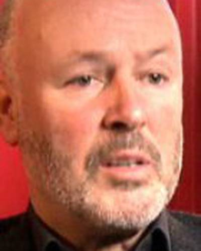 Саймон Оукс фото