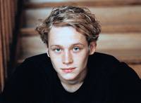 Кадр Друзья друзей