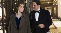 Кадр из фильма "Мисс Петтигрю" - 2