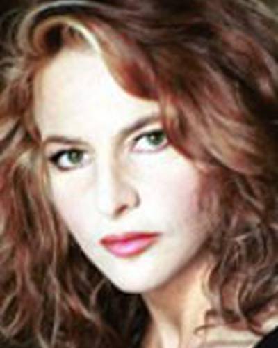 Джулиана Де Сио фото