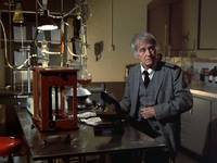 Кадр Коломбо: Стивен Спилберг спешит на помощь