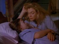 Кадр Карточный домик