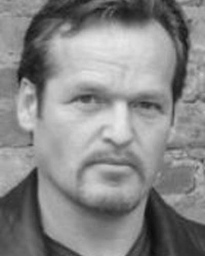 Джеймс Ральф фото