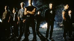 Кадр из фильма "Изгои" - 1