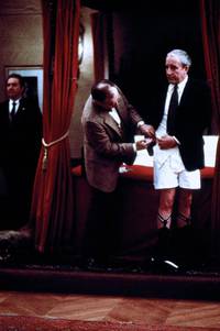 Кадр Будучи там