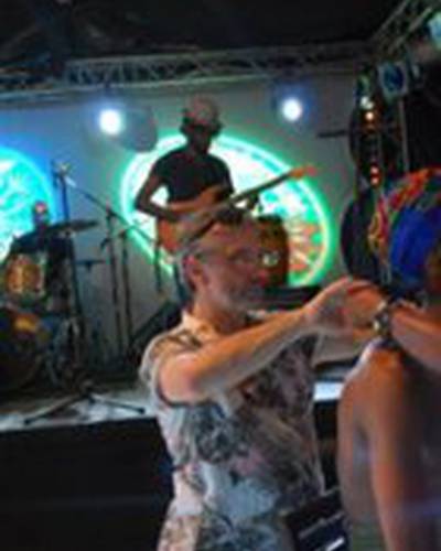 Ив Барр фото