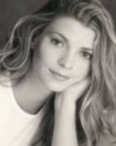 Элисон Хиллс фото